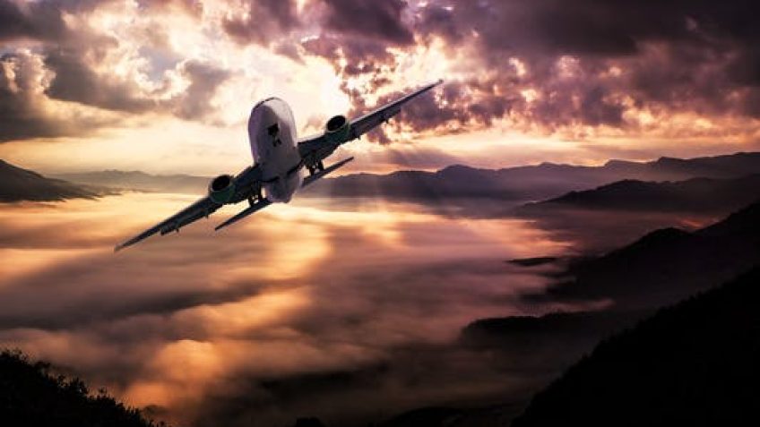 when is the best time to fly